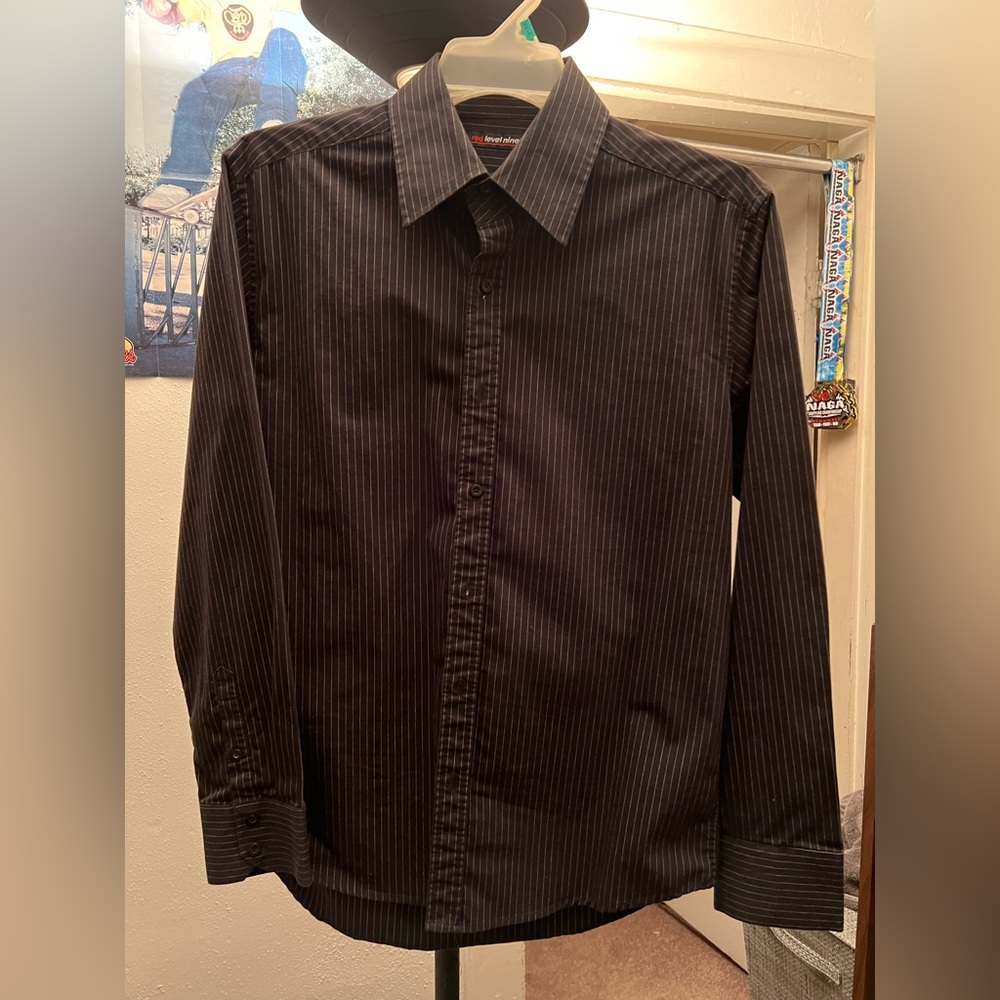 Red Level Nine button down shirt